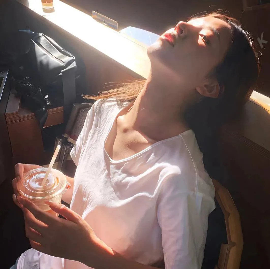 黑疯婆子闹监狱